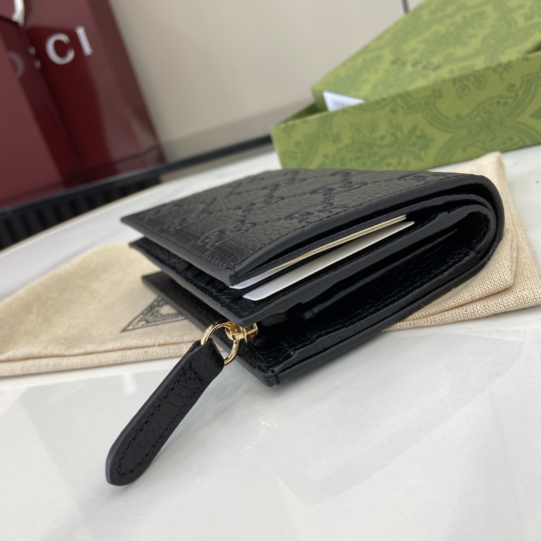 Gucci GG Emblem Zip Key Case - FashionPlug