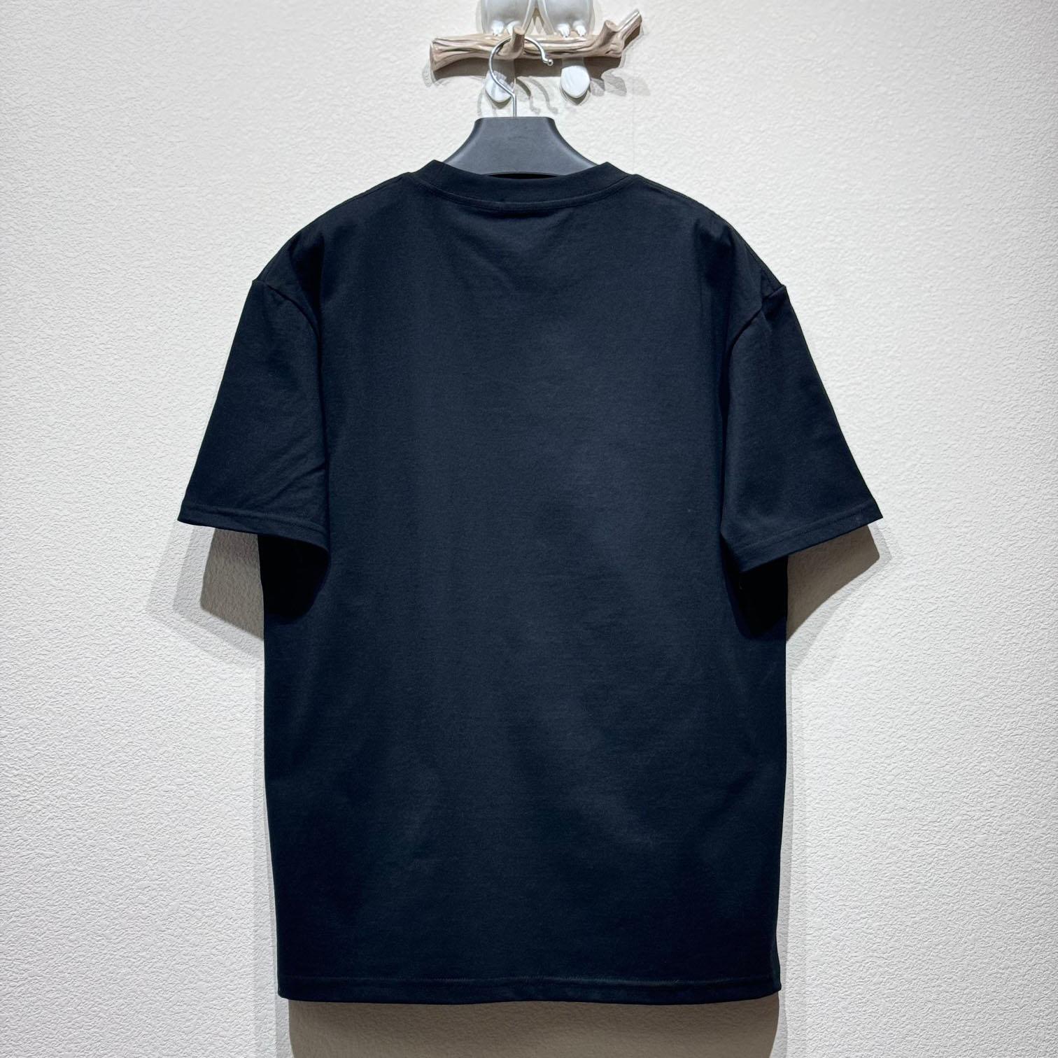 Fendi Short-Sleeved Crew Neck T-Shirt  - FashionPlug