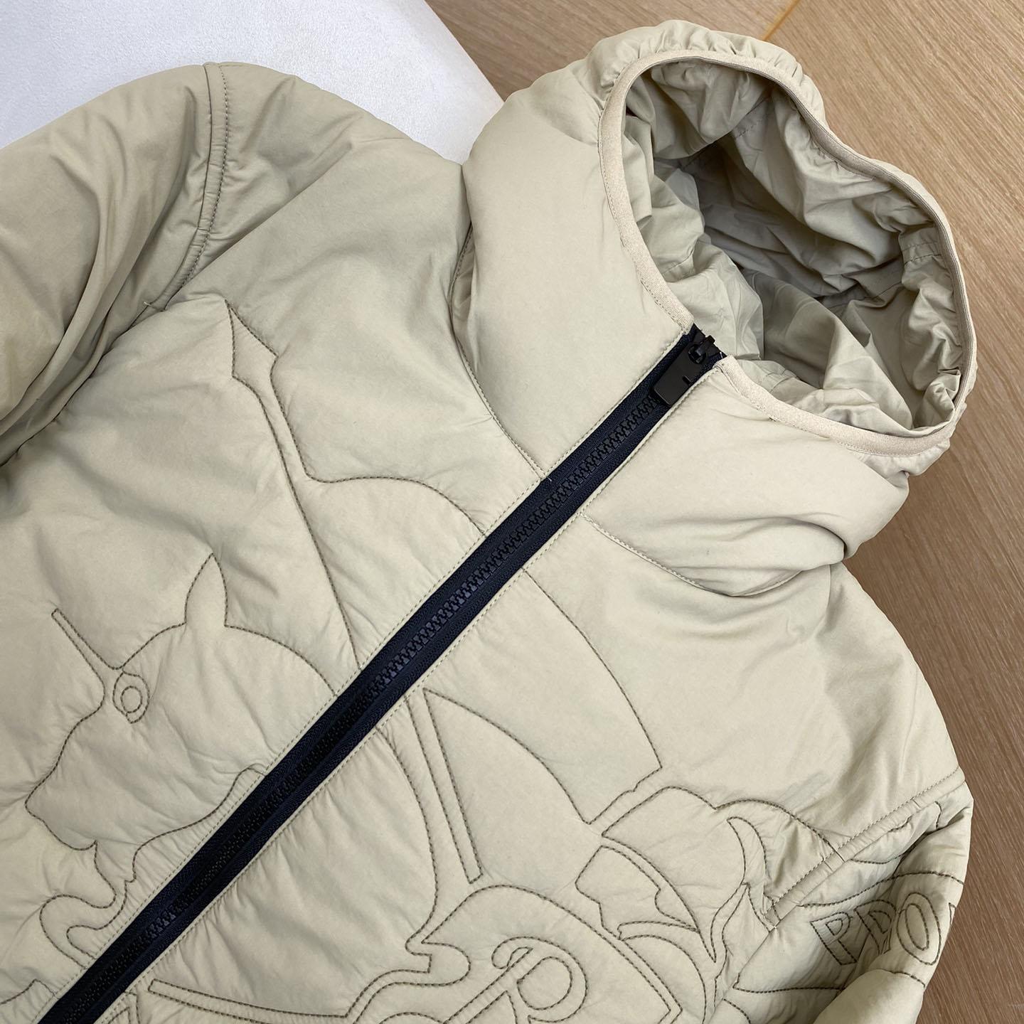 Burberry EKD Padded Jacket - FashionPlug