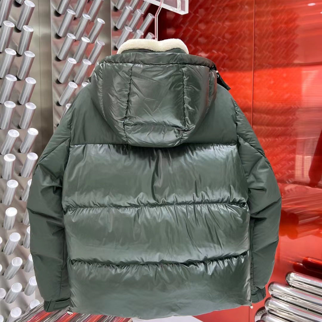Moncler Bayuda Puffer Jacket Green - FashionPlug
