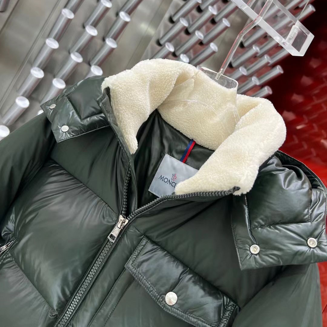 Moncler Bayuda Puffer Jacket Green - FashionPlug