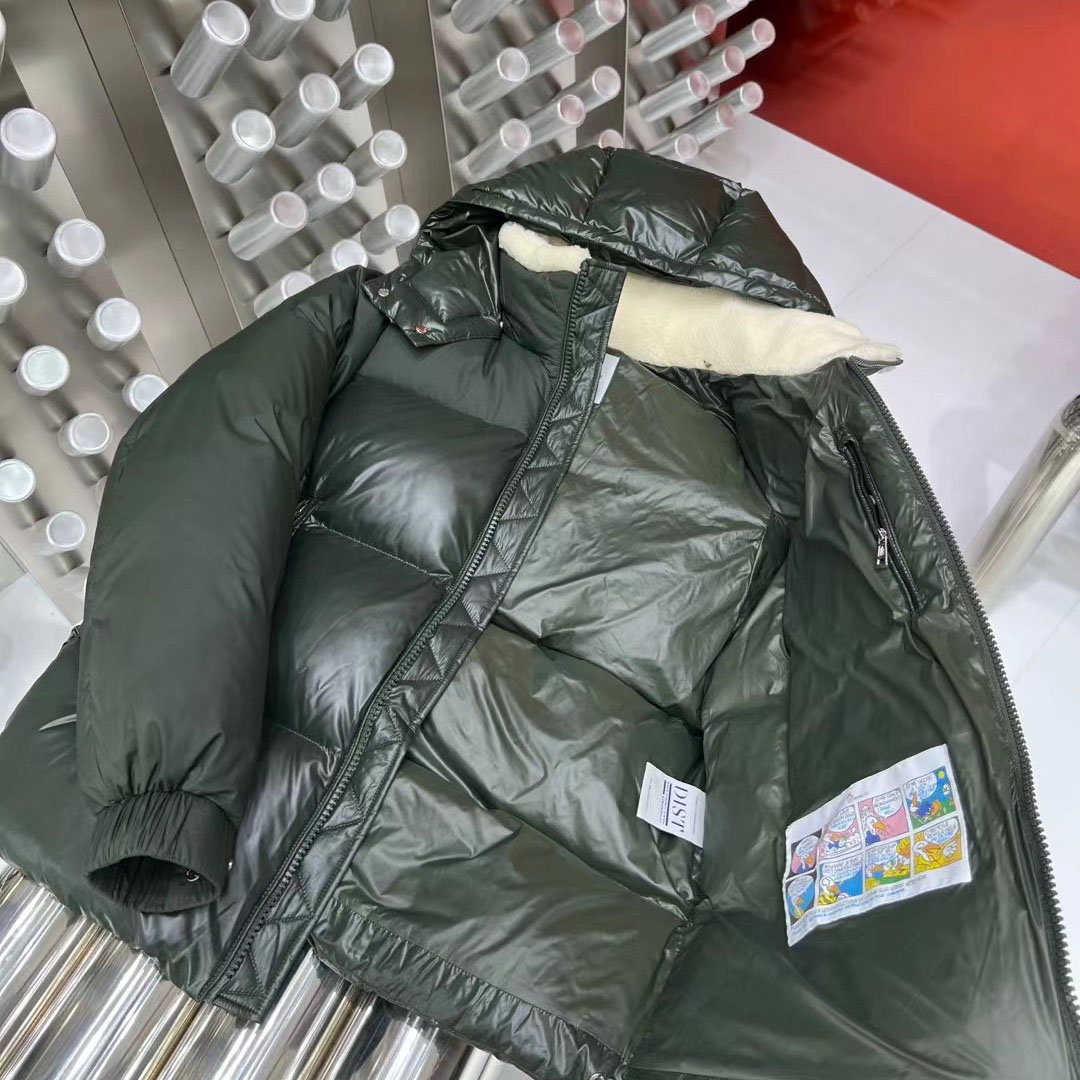 Moncler Bayuda Puffer Jacket Green - FashionPlug