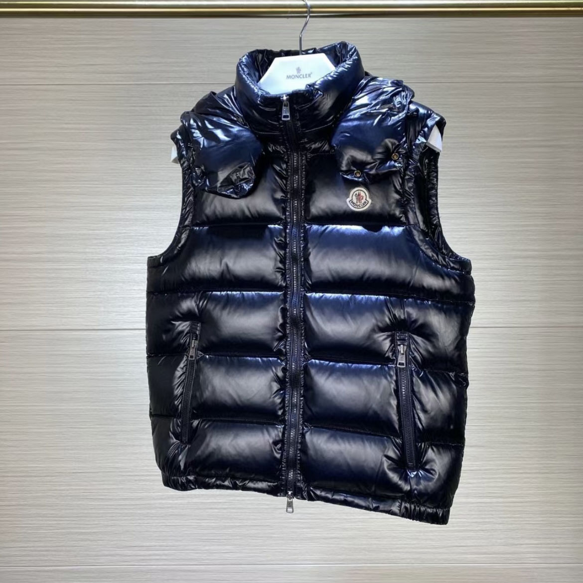 Moncler Bormes Vest - FashionPlug