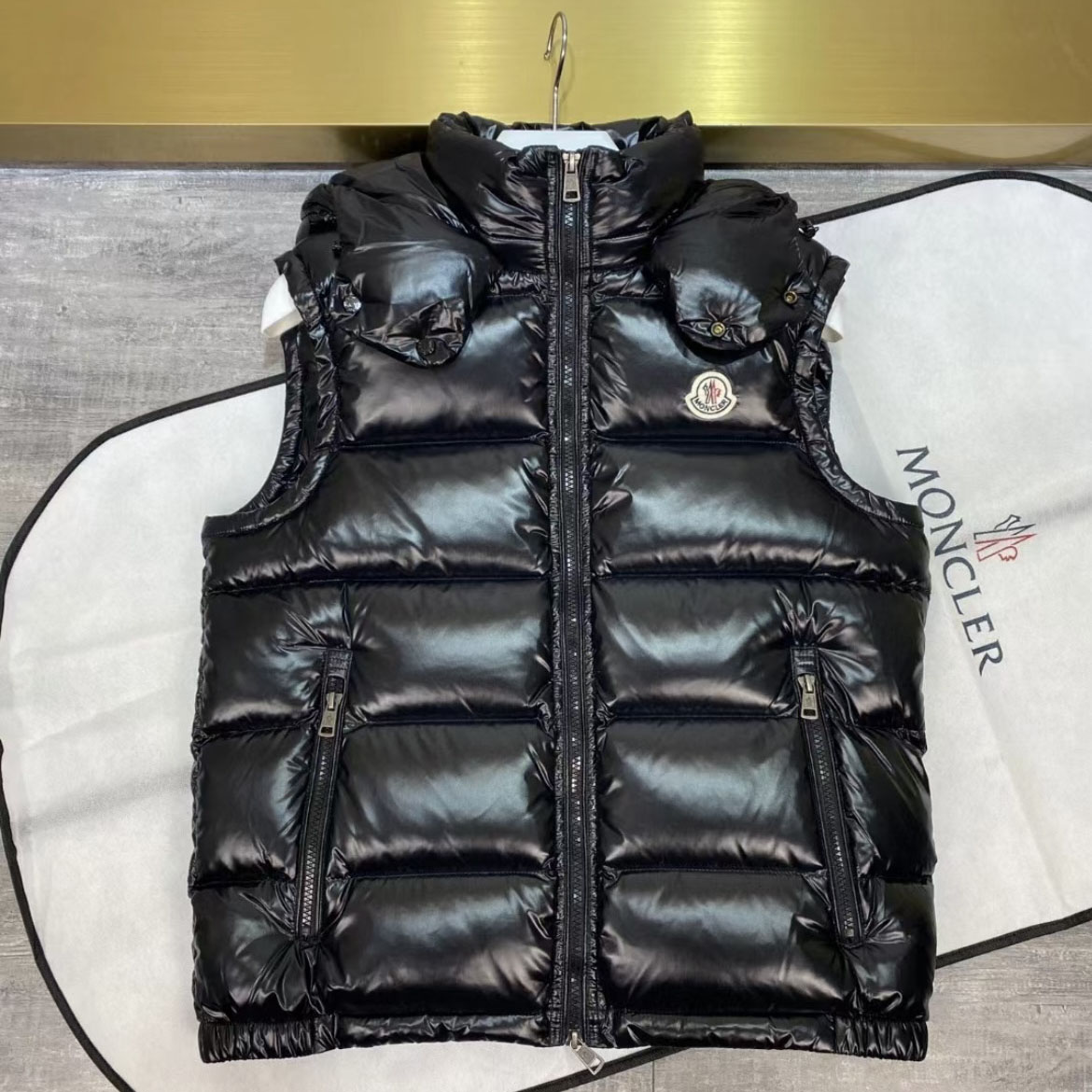 Moncler Bormes Vest - FashionPlug