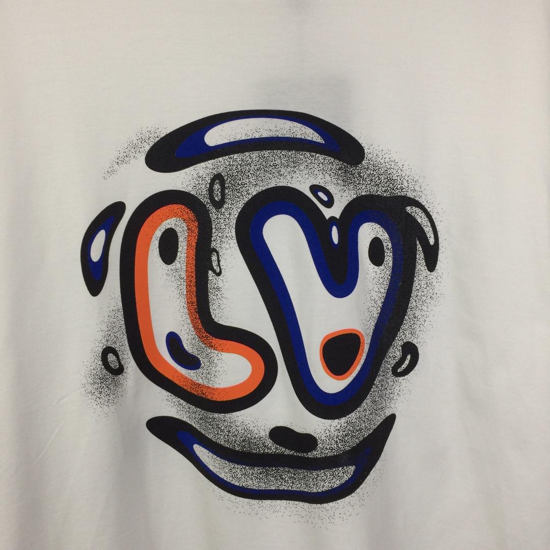 Louis Vuitton Logo T-Shirt - FashionPlug