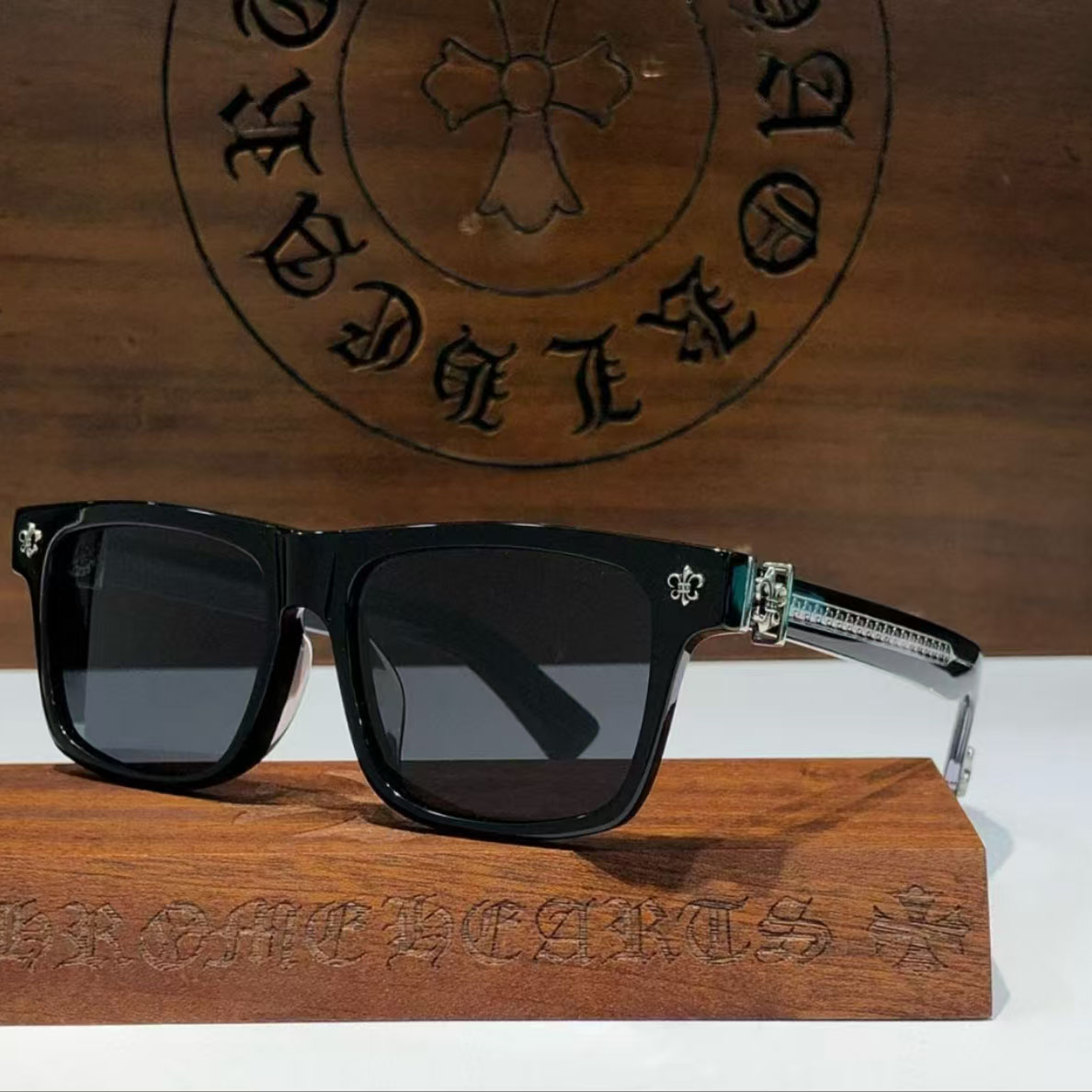 Chrome Hearts Glasses - FashionPlug