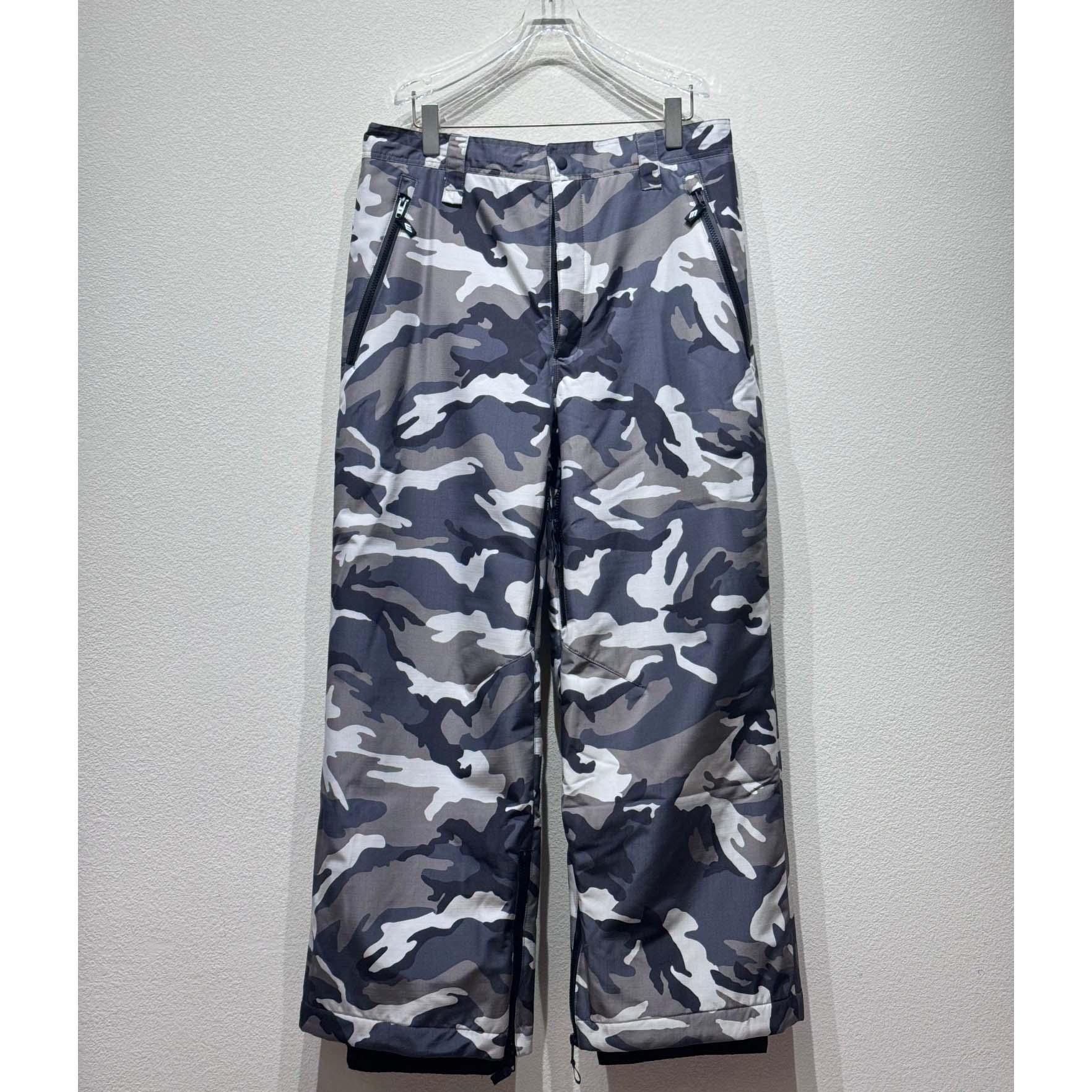 Balenciaga Ski Straight Pants In Grey - FashionPlug