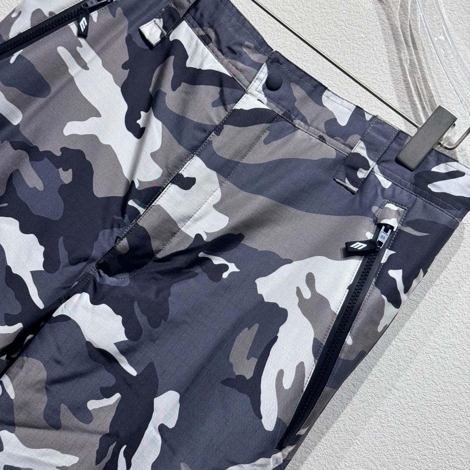 Balenciaga Ski Straight Pants In Grey - FashionPlug