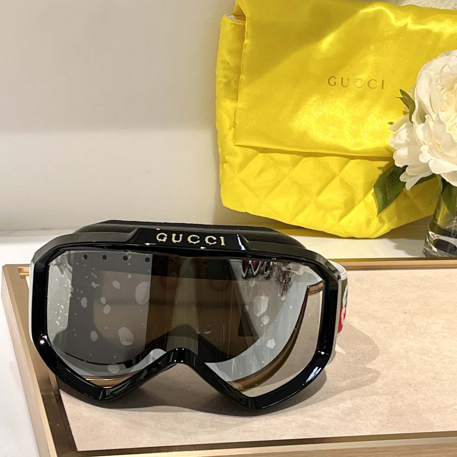 Gucci Ski Goggles  - FashionPlug