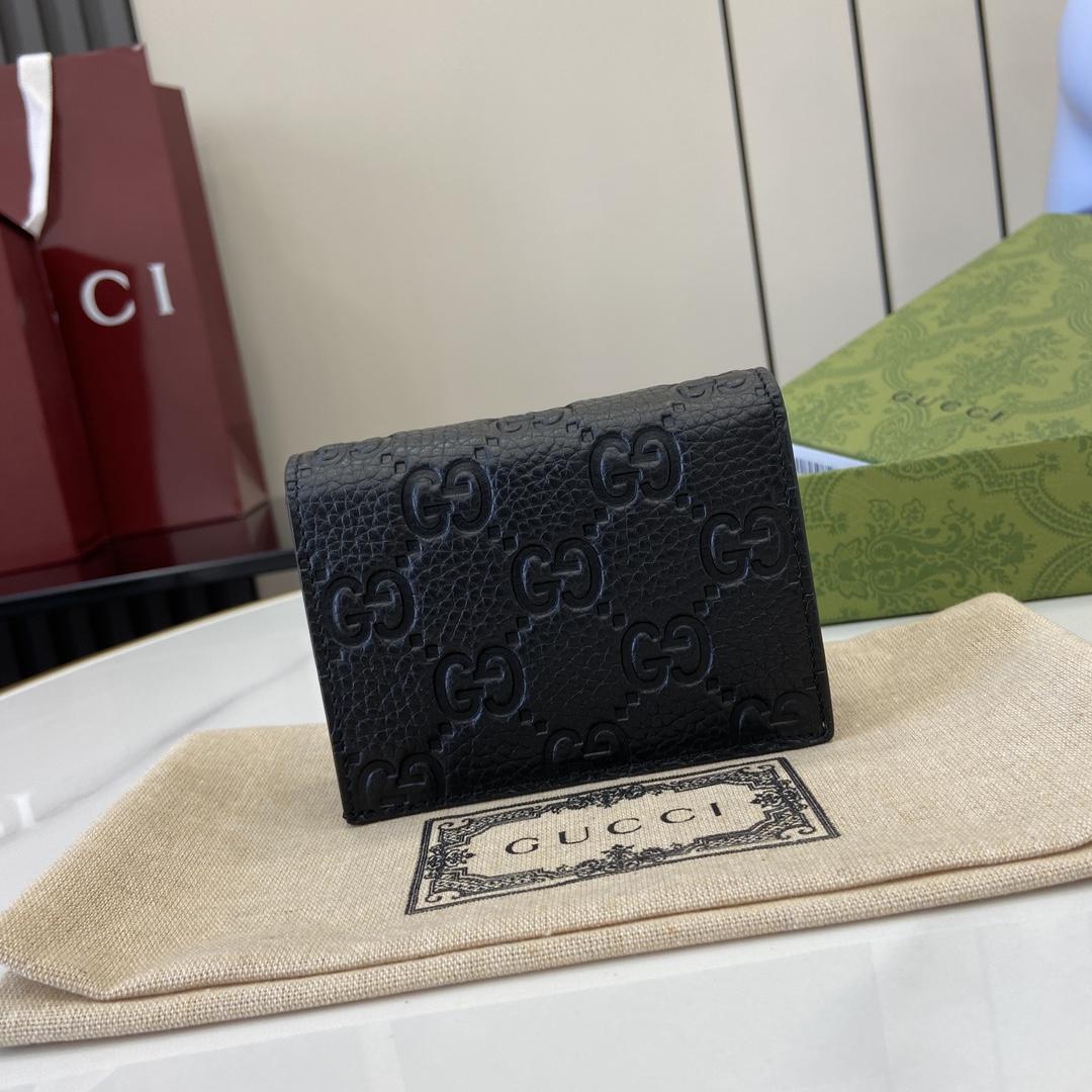 Gucci GG Emblem Mini Wallet - FashionPlug