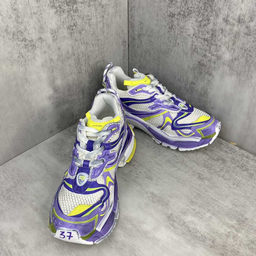 Balenciaga Runner 2.0 Sneaker  - FashionPlug
