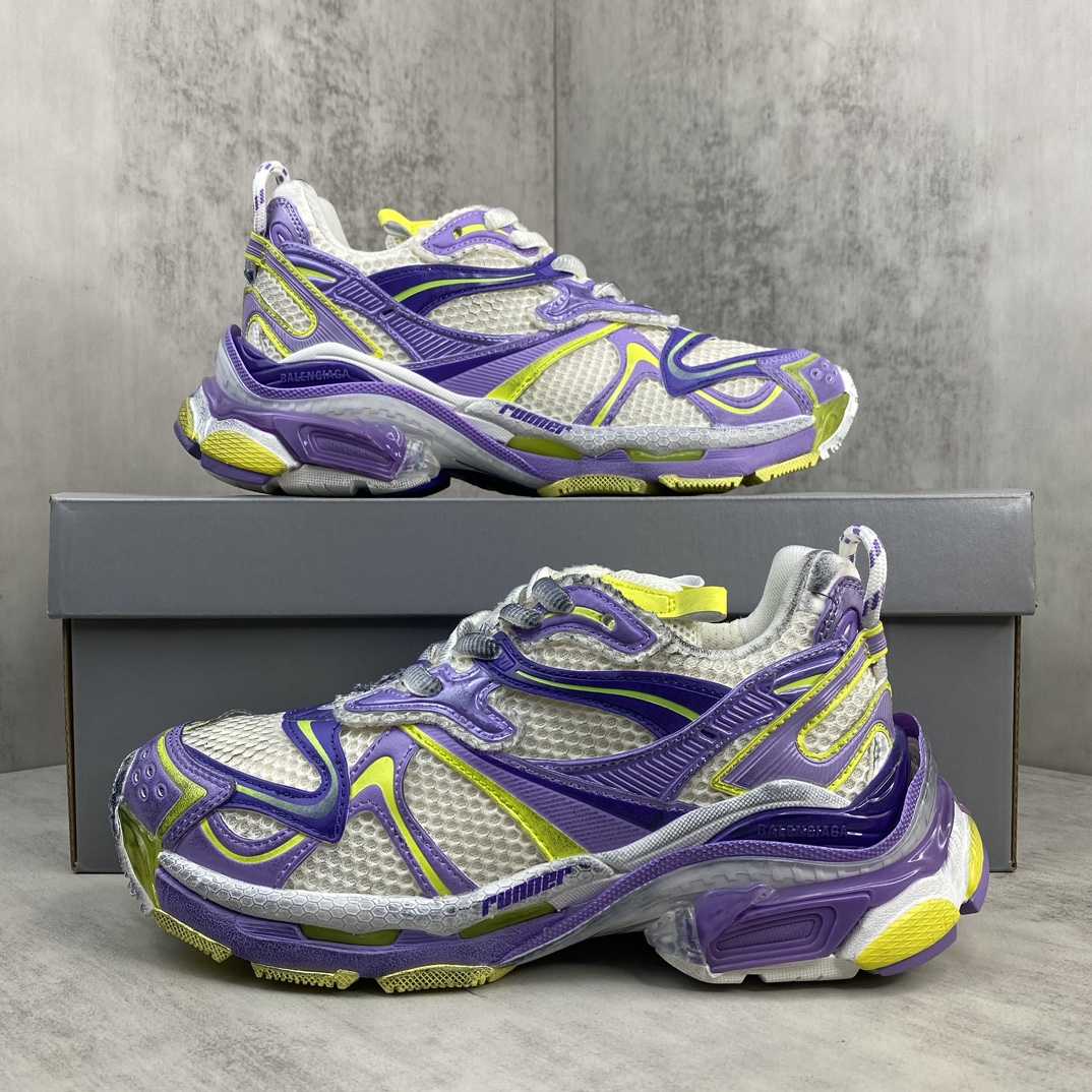 Balenciaga Runner 2.0 Sneaker  - FashionPlug