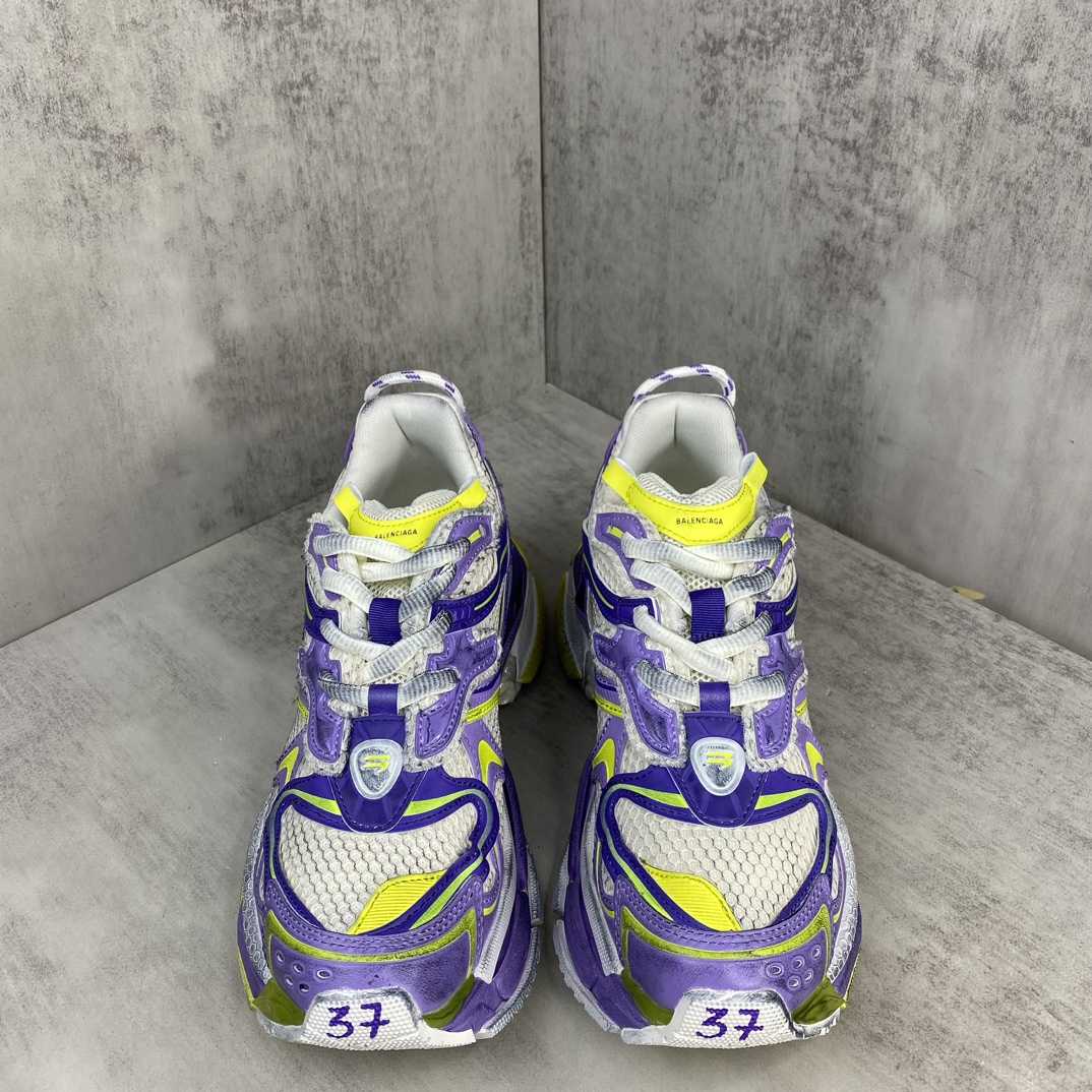 Balenciaga Runner 2.0 Sneaker  - FashionPlug