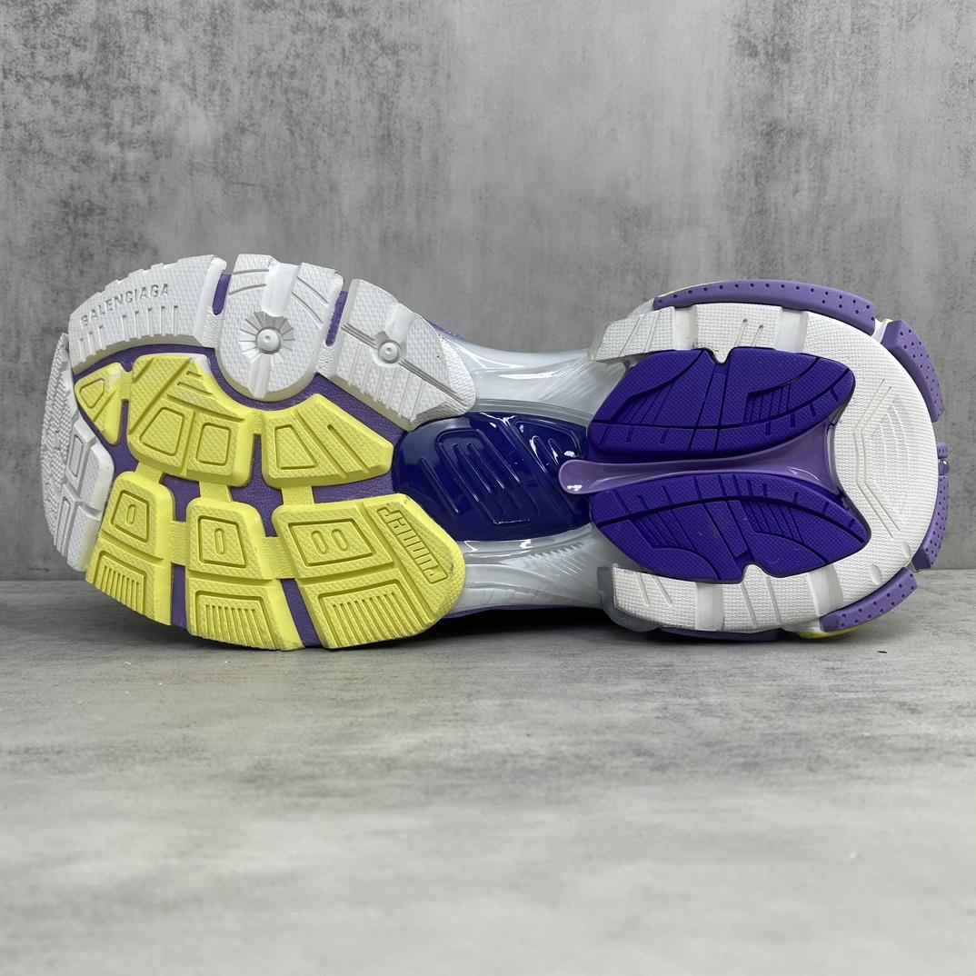 Balenciaga Runner 2.0 Sneaker  - FashionPlug