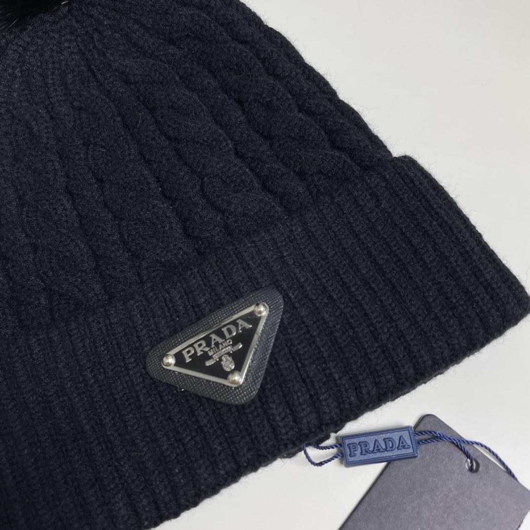 Prada Beanie - FashionPlug