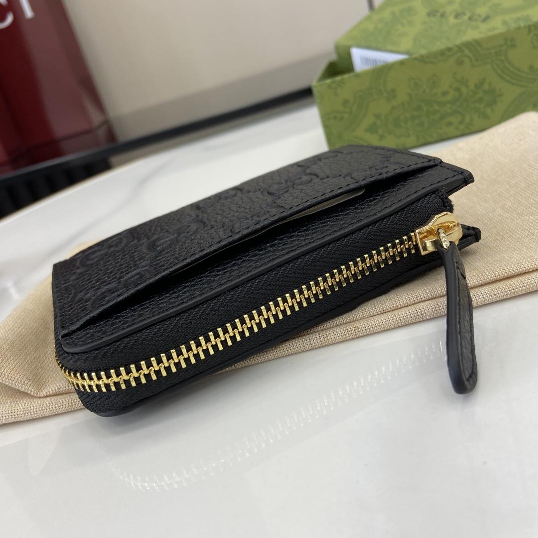 Gucci GG Emblem Zip Card Case  - FashionPlug