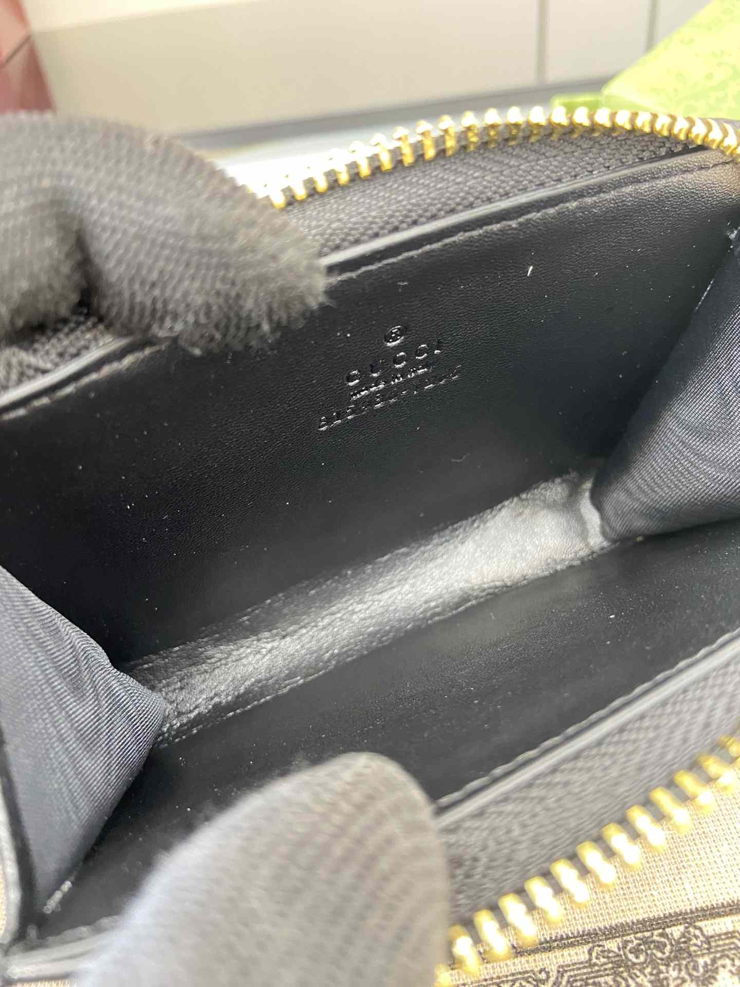 Gucci GG Emblem Zip Card Case  - FashionPlug