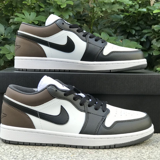 Air Jordan 1 Low Sneaker  553558-152 - FashionPlug