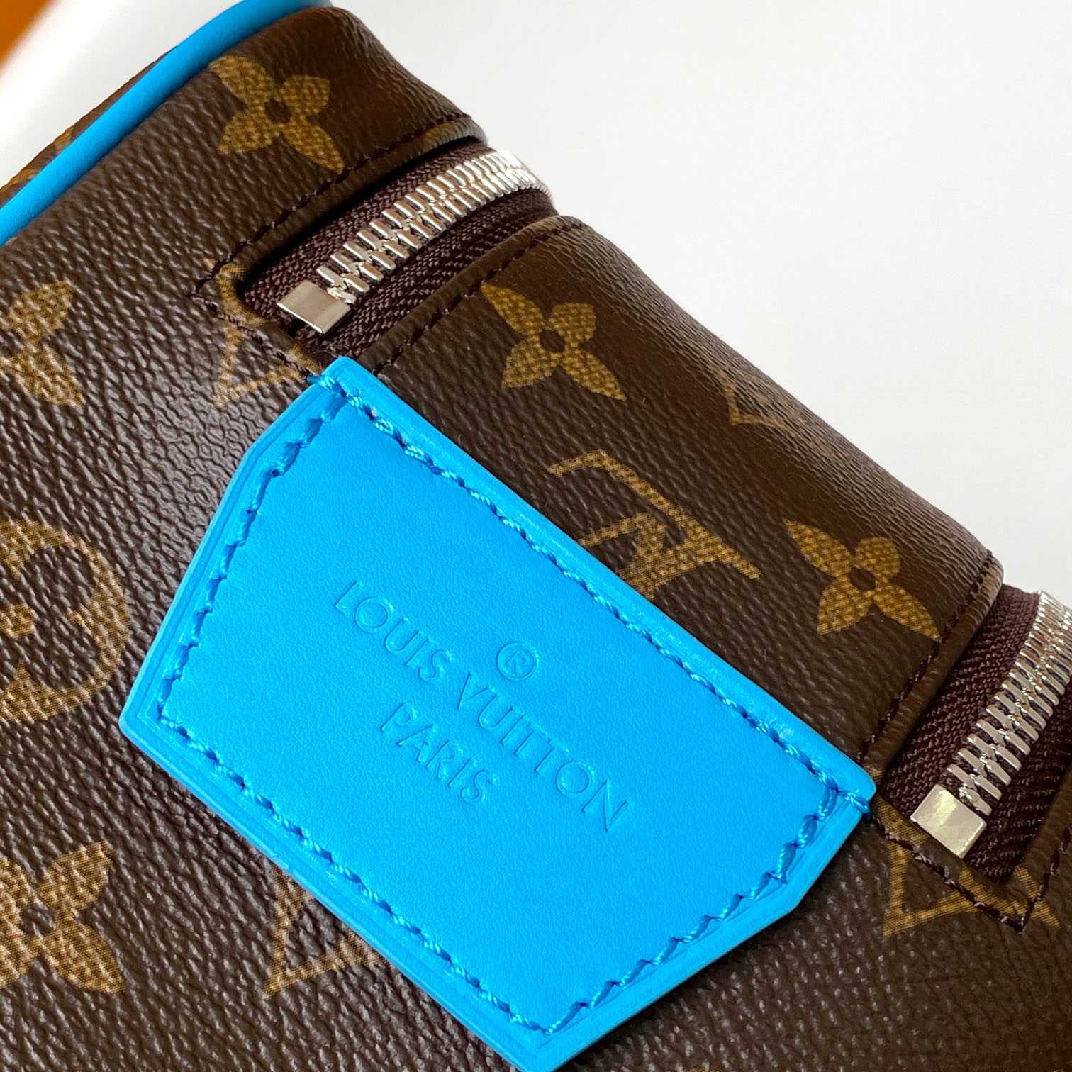 Louis Vuitton Dopp Kit    M12638 - FashionPlug