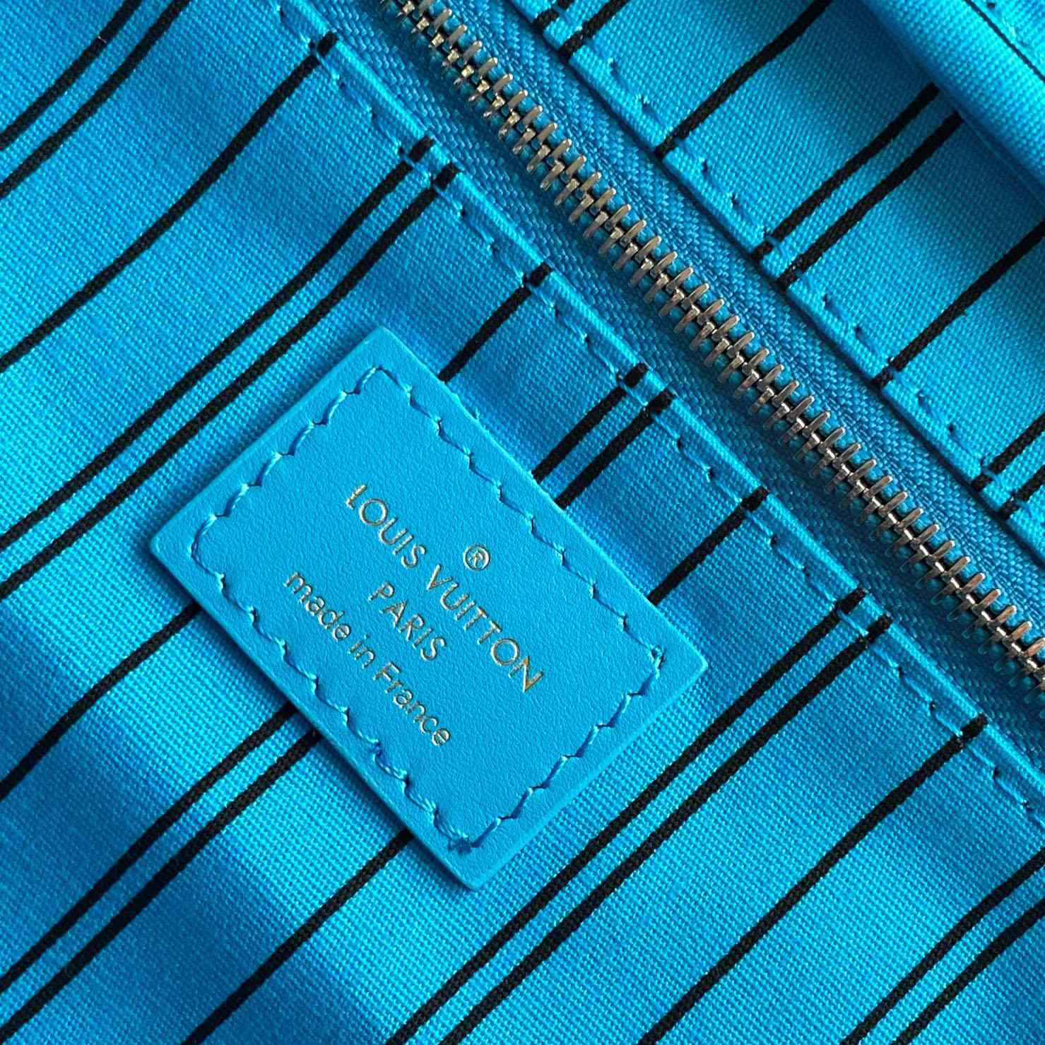 Louis Vuitton Dopp Kit    M12638 - FashionPlug