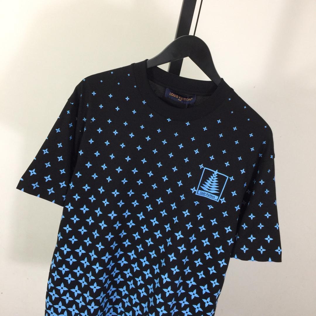 Louis Vuitton Logo T-Shirt - FashionPlug