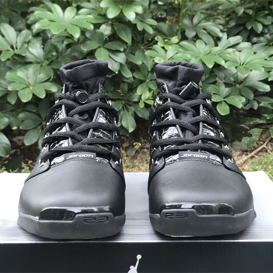 Jordan Air yordan 17 0G Low Black Chrome Sneaker    303891-004 - FashionPlug