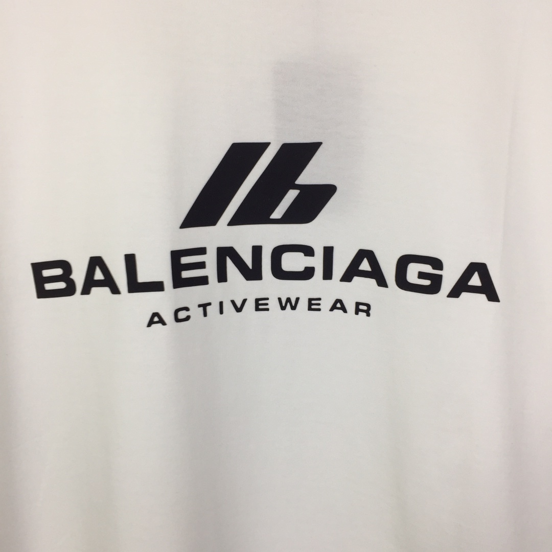 Balenciaga Logo T-Shirt - FashionPlug