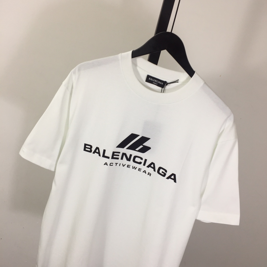 Balenciaga Logo T-Shirt - FashionPlug