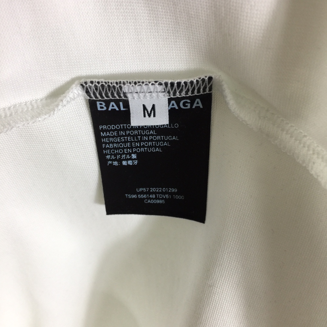 Balenciaga Logo T-Shirt - FashionPlug