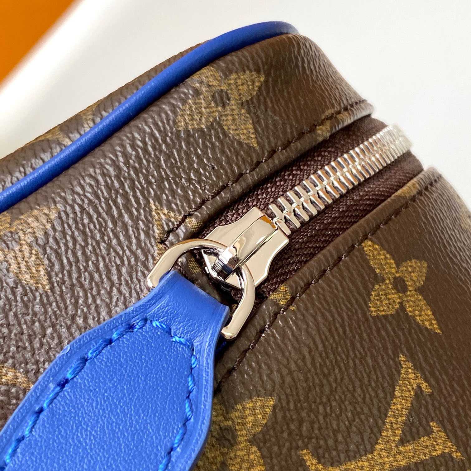 Louis Vuitton Dopp Kit    M12642 - FashionPlug
