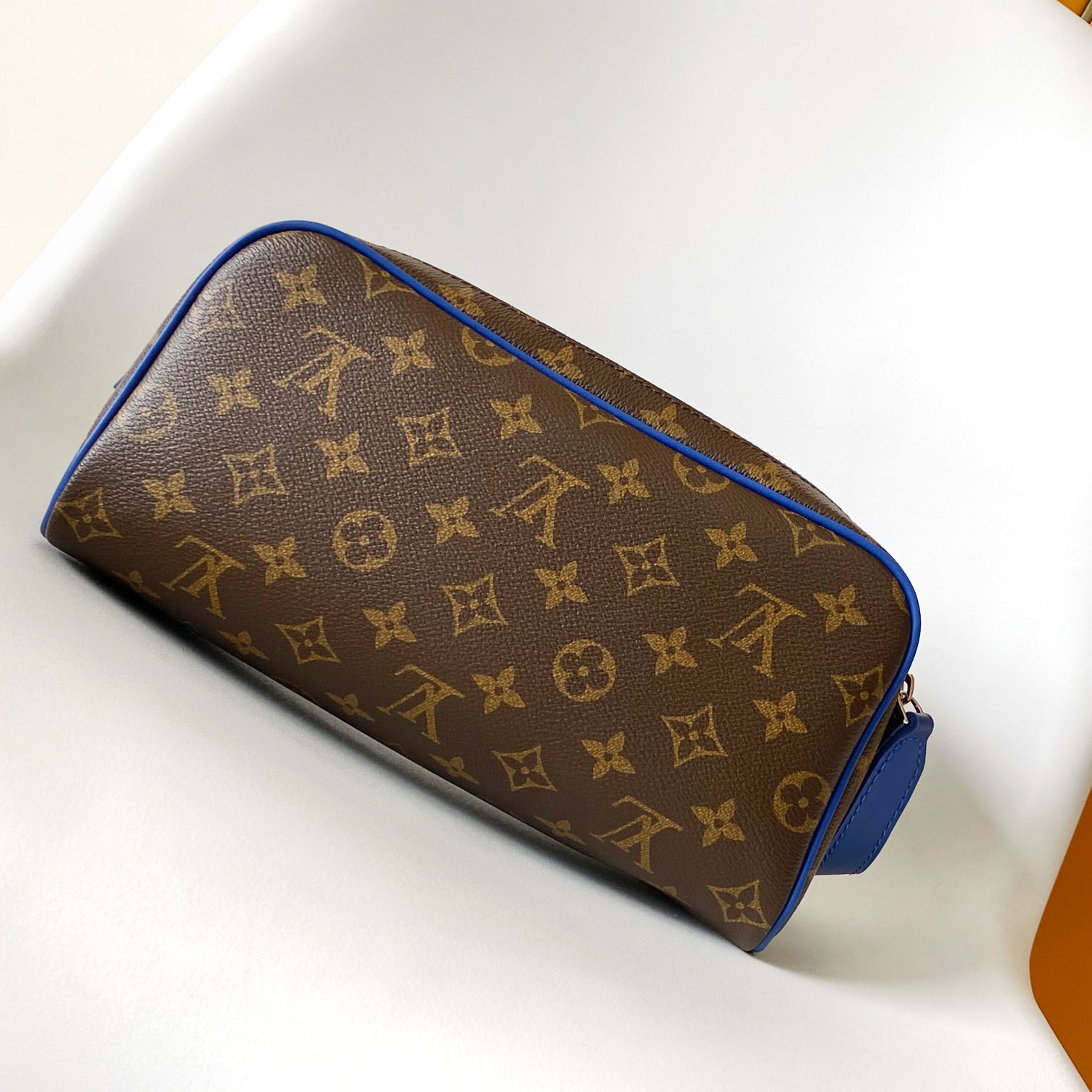Louis Vuitton Dopp Kit    M12642 - FashionPlug