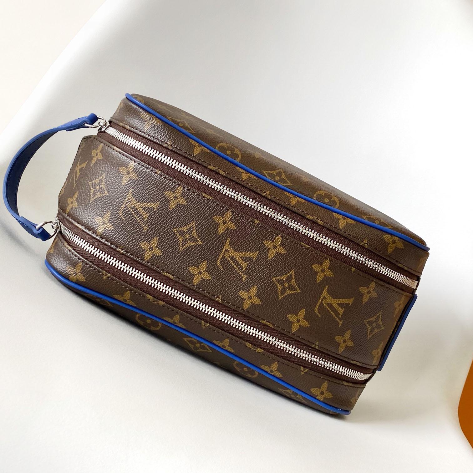 Louis Vuitton Dopp Kit    M12642 - FashionPlug