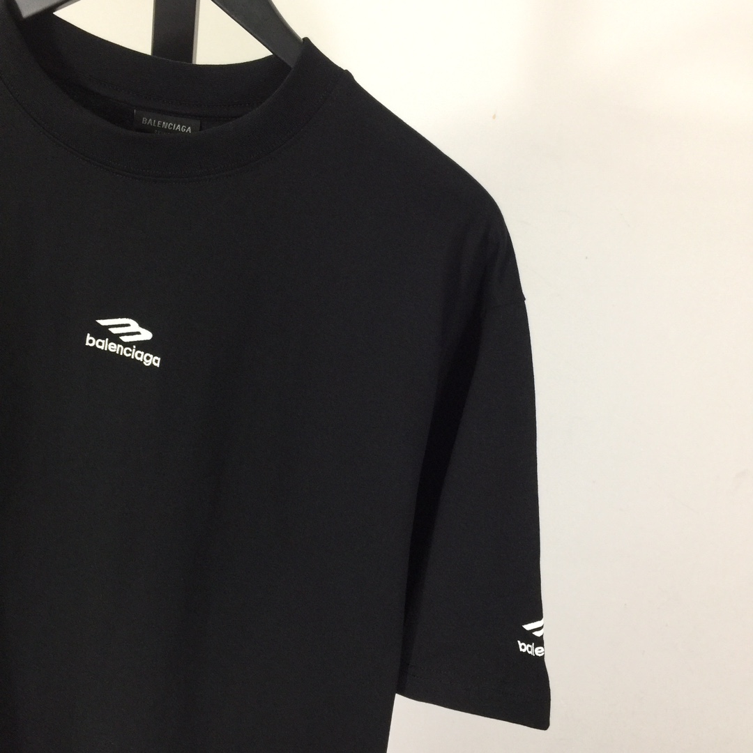 Balenciaga Logo-embroidered T-shirt - FashionPlug