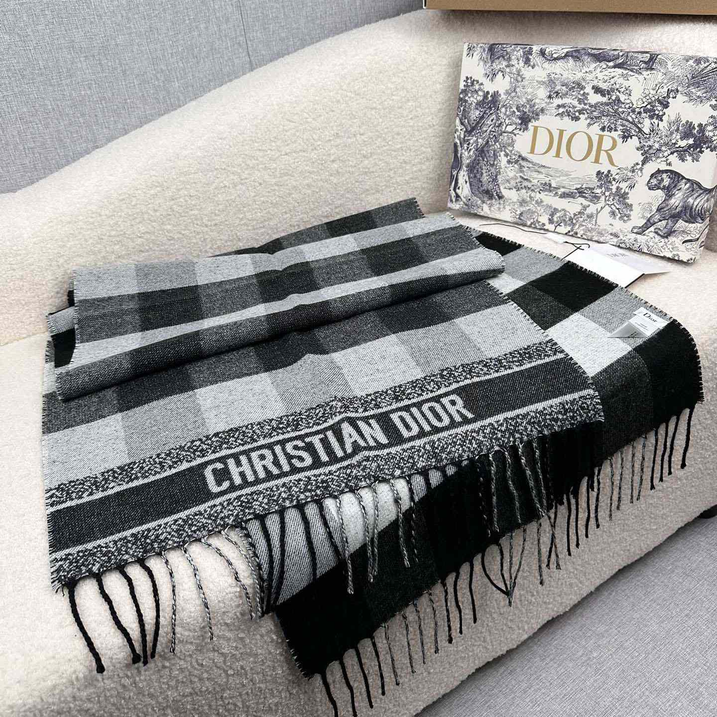 Dior Check'N'Dior Scarf - FashionPlug
