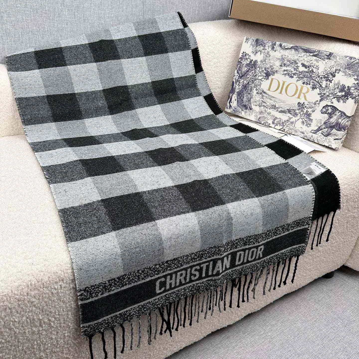 Dior Check'N'Dior Scarf - FashionPlug