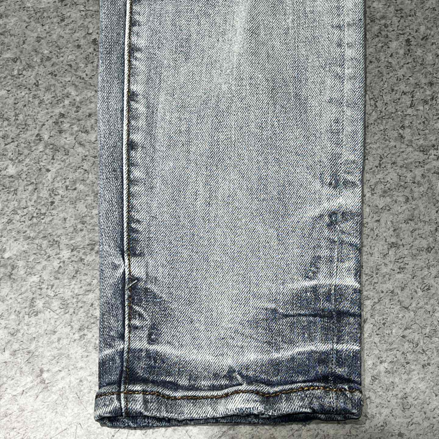 Amiri Jeans    AM1295 - FashionPlug