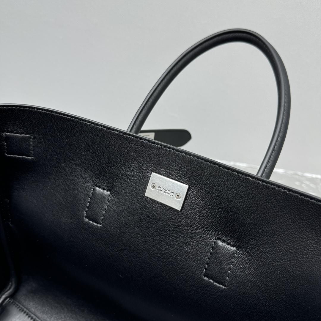 Balenciaga Bel Air Small Carry All Bag in black - FashionPlug