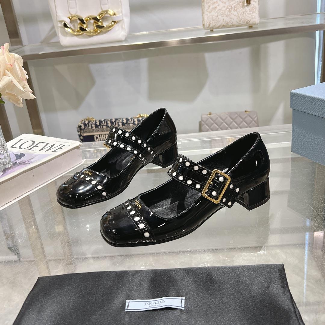 Prada Patent Leather Mary Jane Pumps - FashionPlug