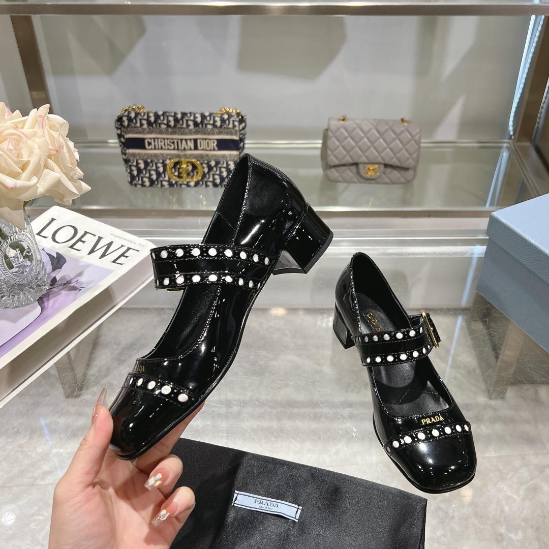 Prada Patent Leather Mary Jane Pumps - FashionPlug