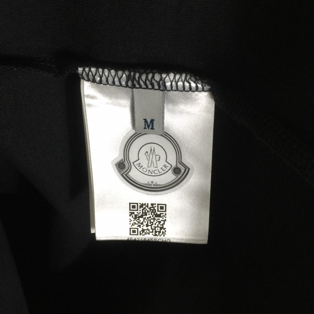 Moncler Logo Cotton T-shirt - FashionPlug