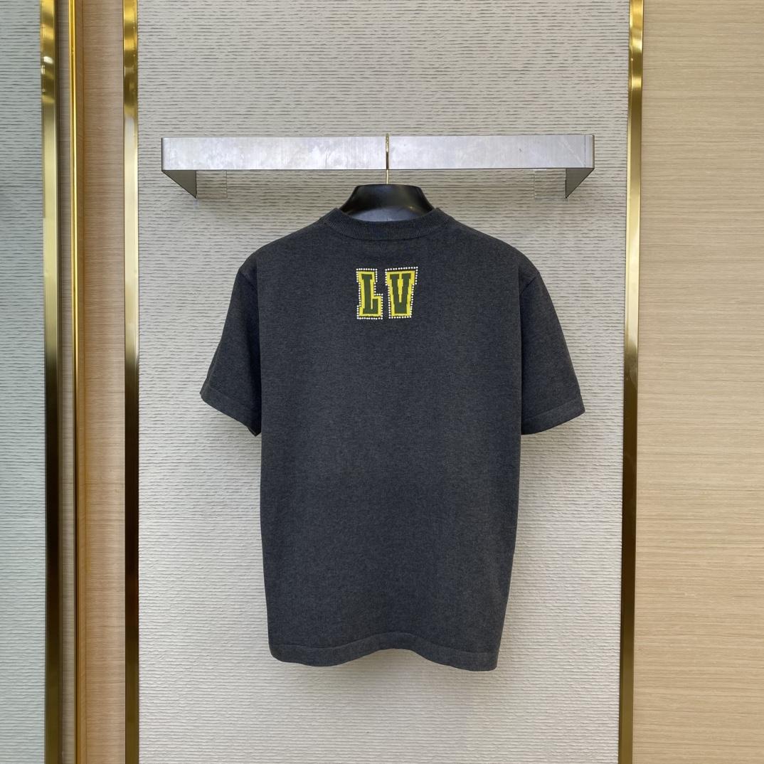 Louis Vuitton Embellished Short-Sleeved Cotton Crewneck  1AGJSA - FashionPlug