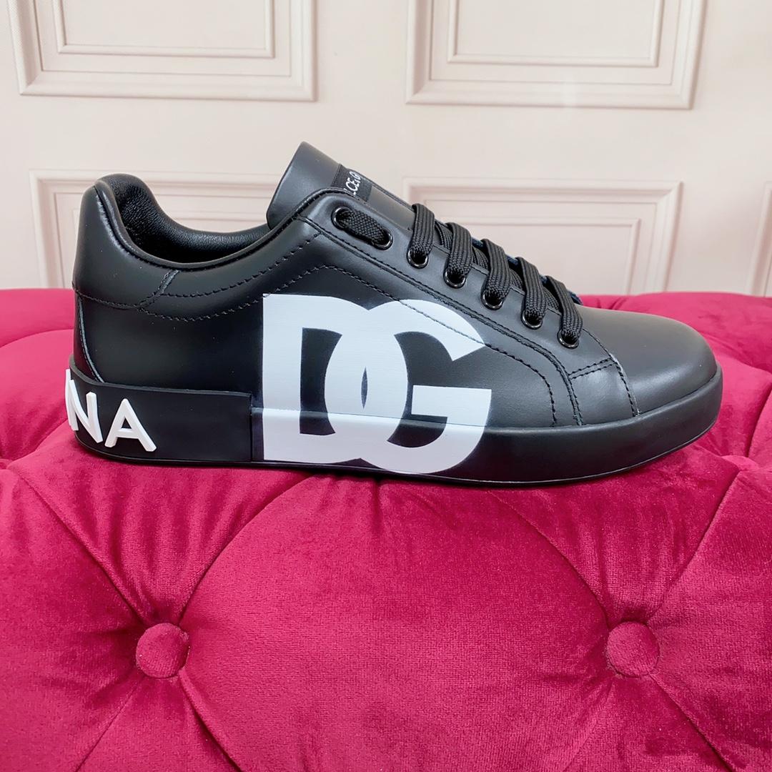 Dolce & Gabbana Logo Printed Portofino Sneakers - FashionPlug