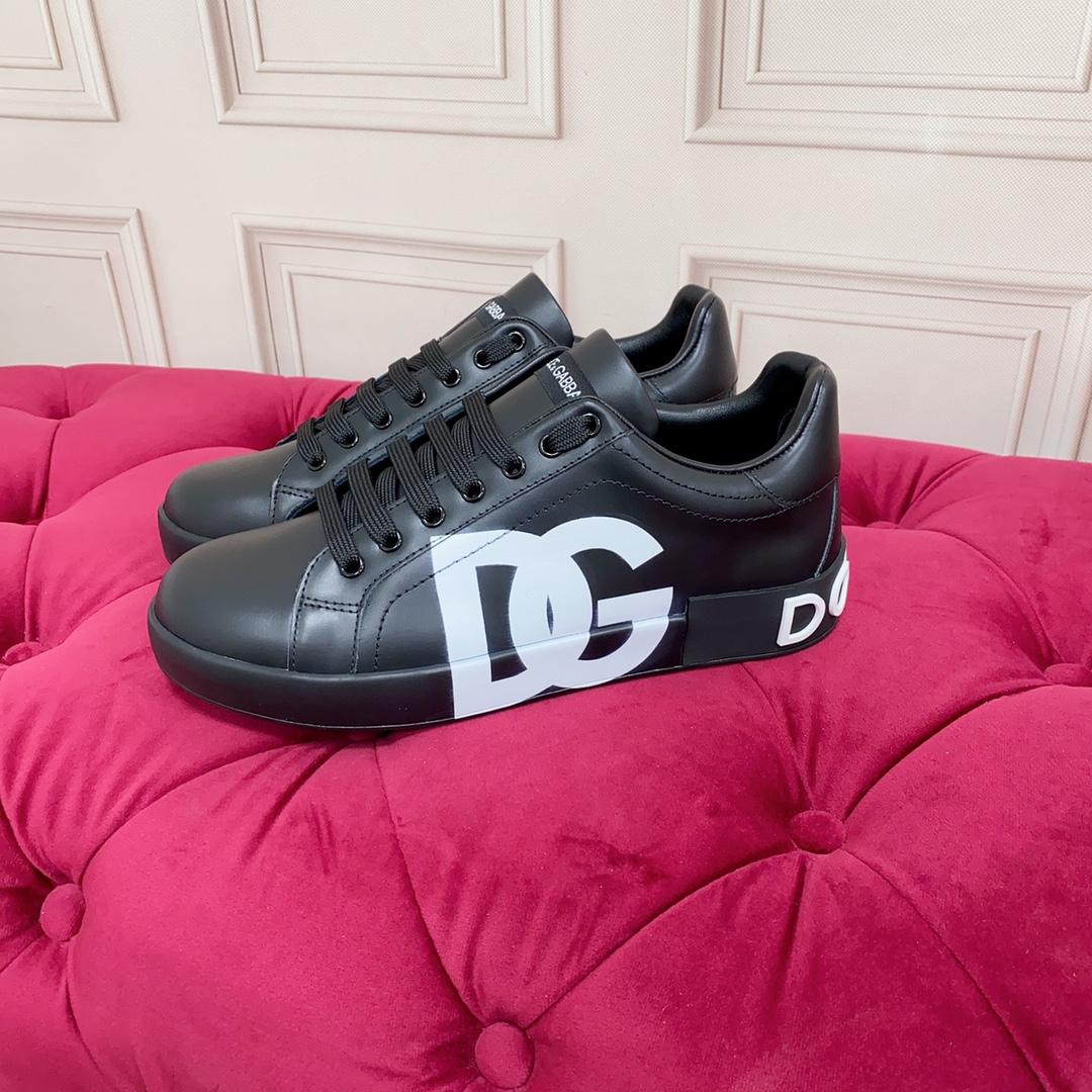 Dolce & Gabbana Logo Printed Portofino Sneakers - FashionPlug