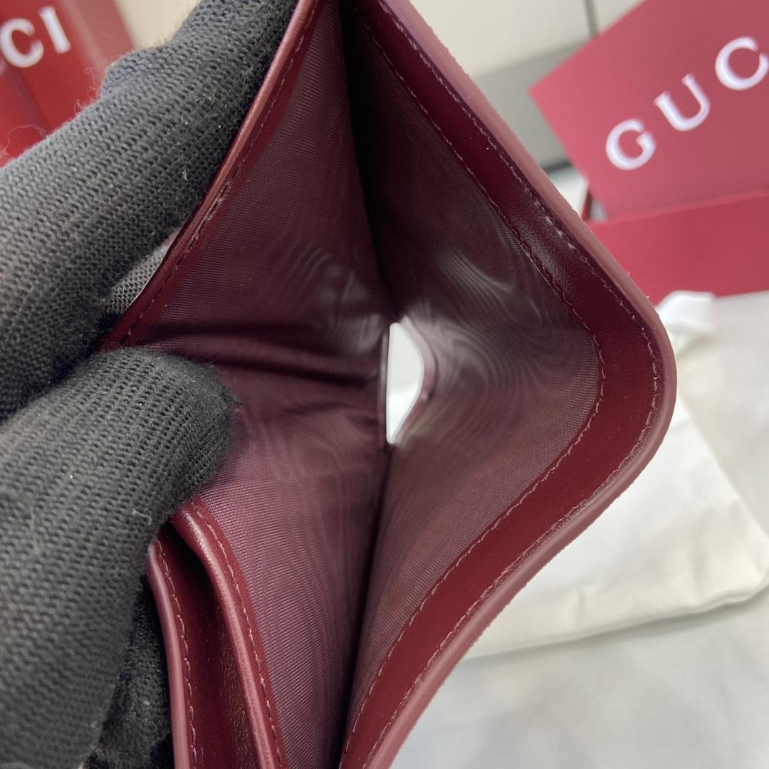 Gucci GG Mini Wallet With Dog Detail - FashionPlug