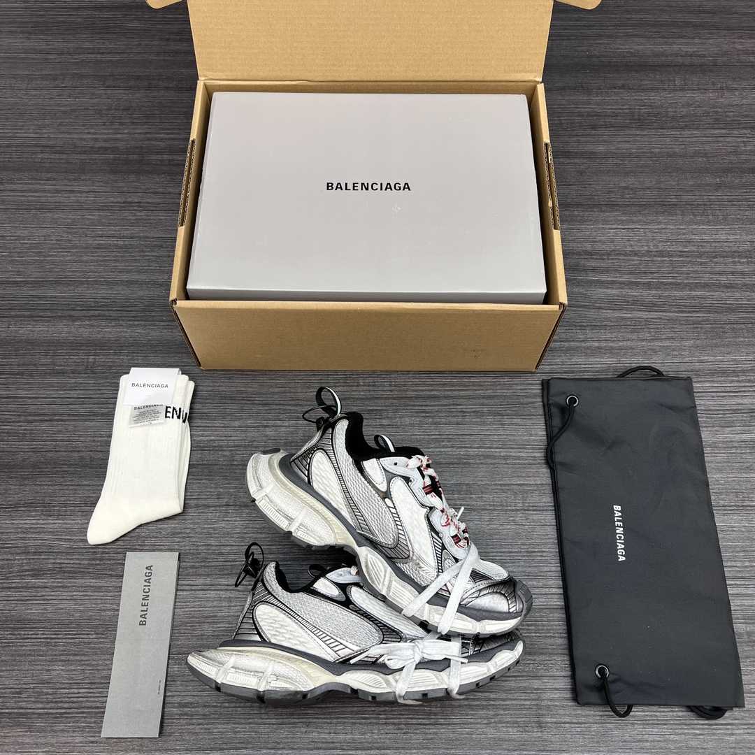 Balenciaga 3XL Sneaker - FashionPlug