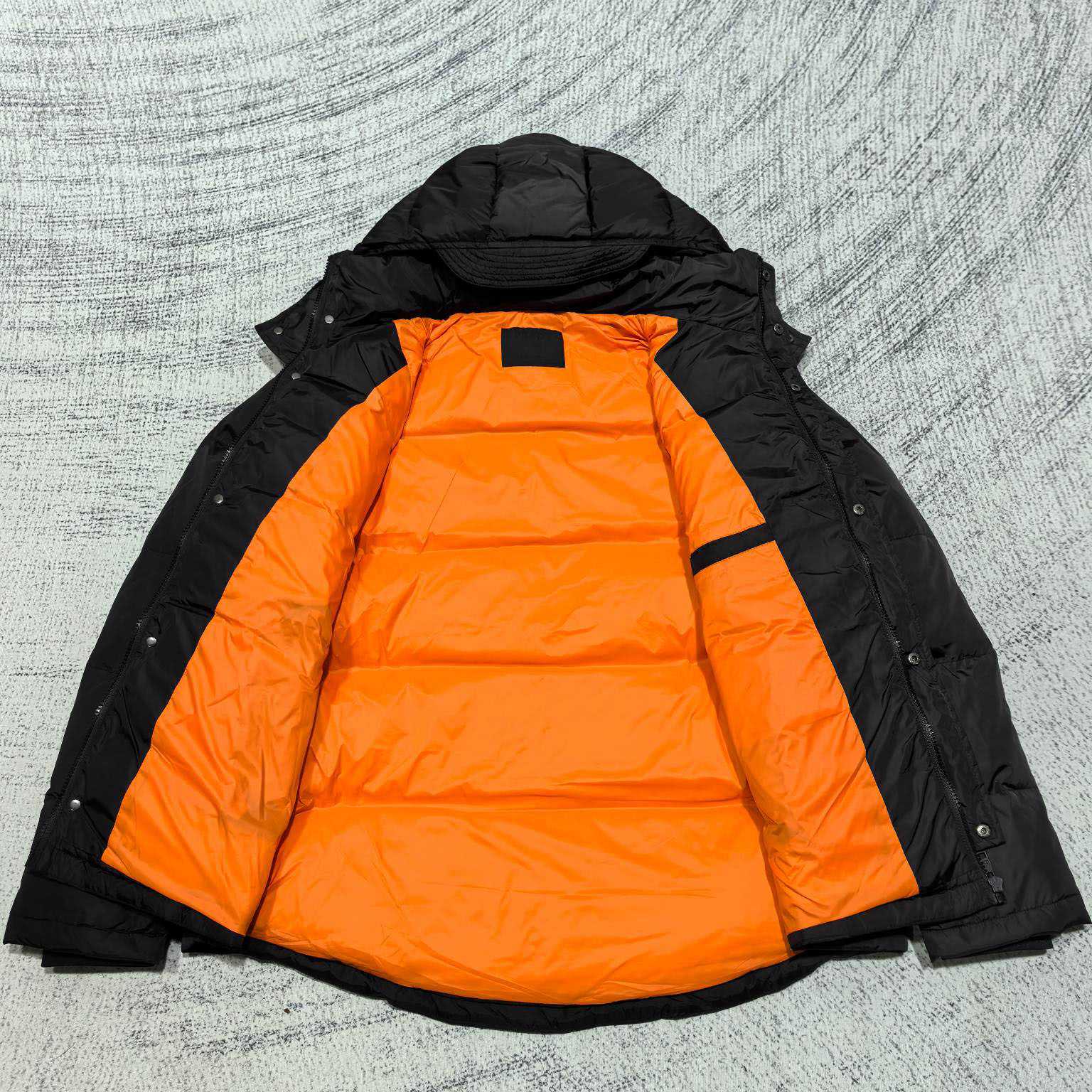 Prada Cropped Re-Nylon Down Jacket - FashionPlug