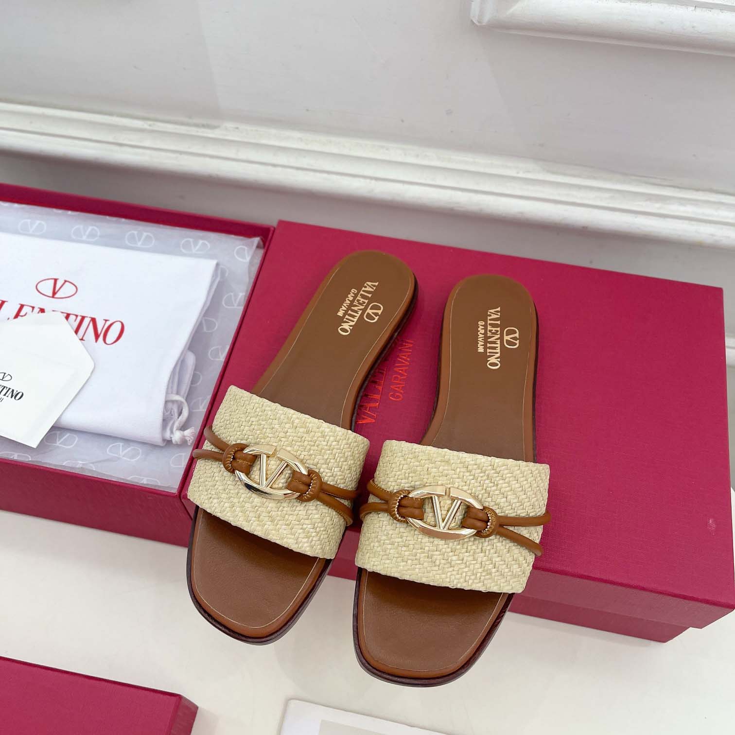 Valenti Garavani VLogo Raffia-trimmed Leather Slides - FashionPlug