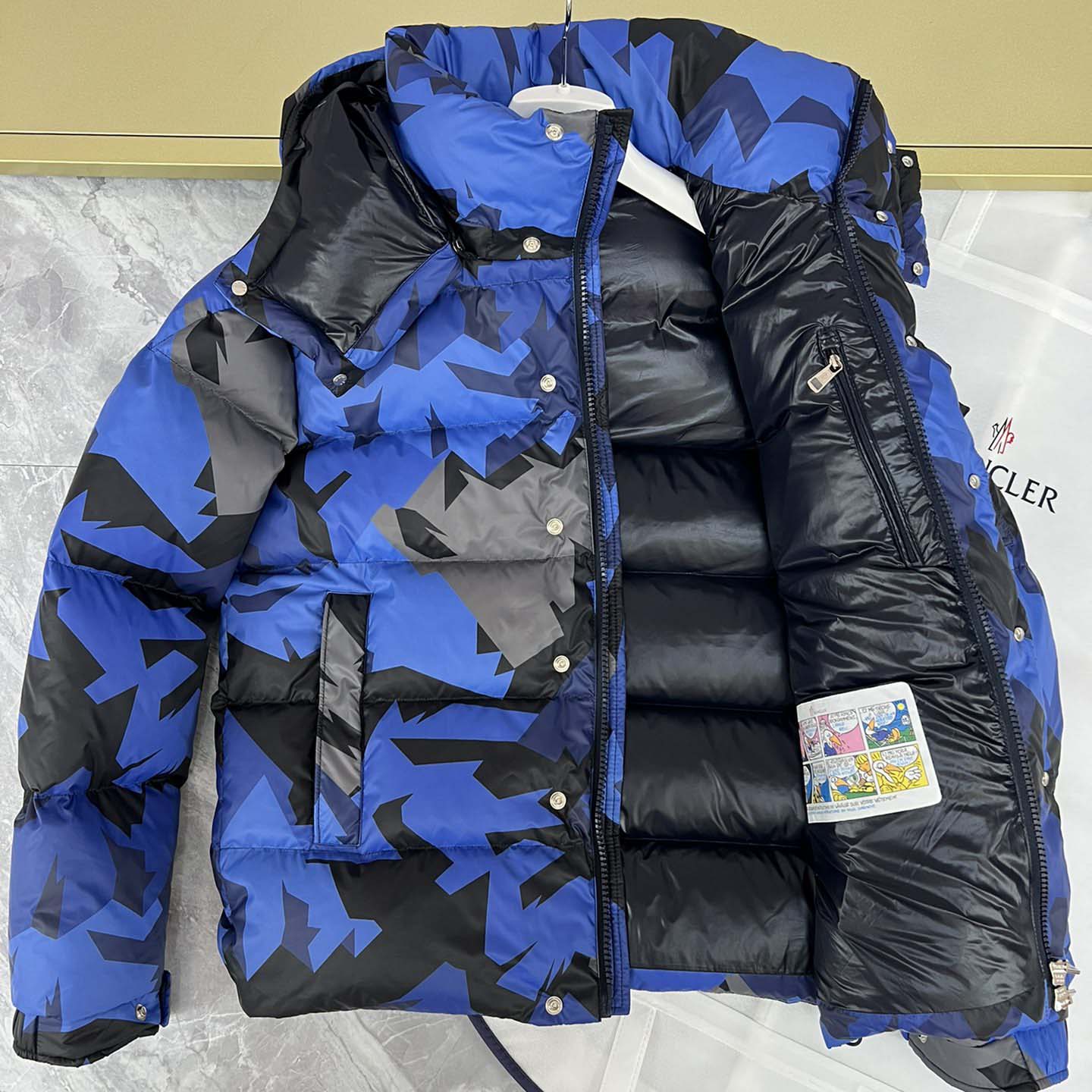 Moncler Mosa Padded Down Jacket - FashionPlug