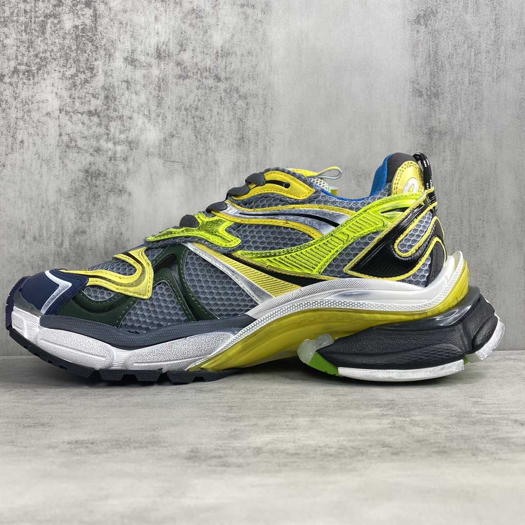 Balenciaga Runner 2.0 Sneaker  - FashionPlug