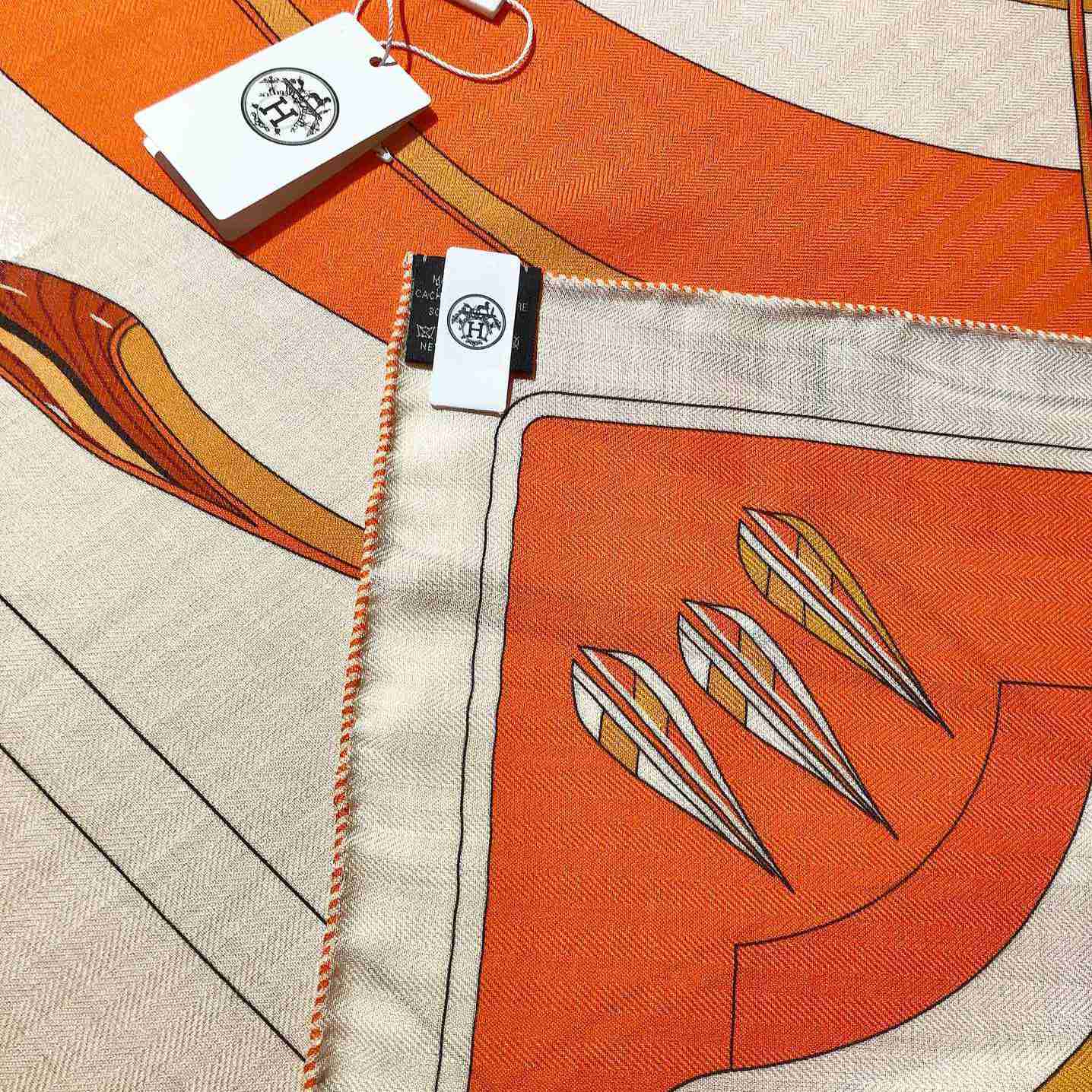 Hermes Giant Triangle - FashionPlug